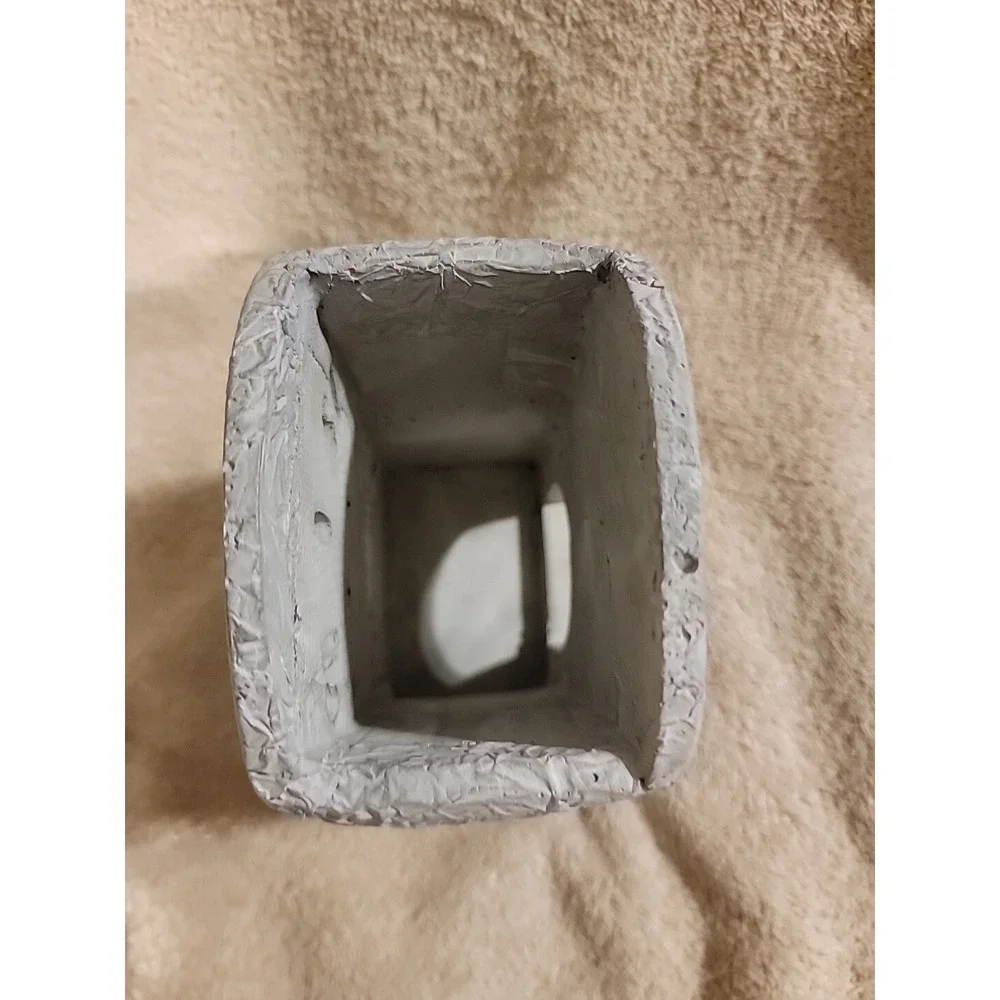 The Unbranded Brand tombstone clay